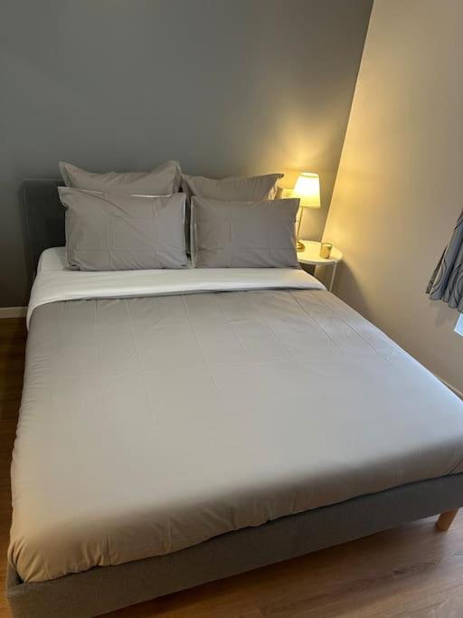 Apartament Appt Renove Proche Montmartre Gare Du Nord Et Est Paryż Zewnętrze zdjęcie